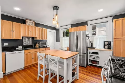 10 Hazel St #1, Salem, MA 01970