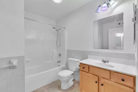 2 Mechanic St #R, Easthampton, MA 01027 photo 13