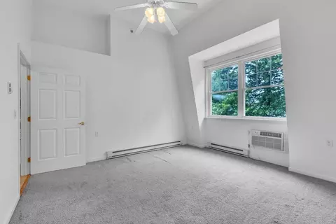 2 Mechanic St #R, Easthampton, MA 01027 photo 9