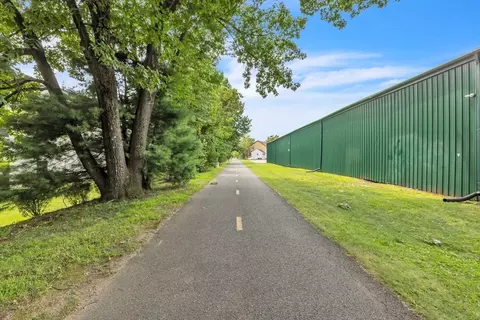 2 Mechanic St #R, Easthampton, MA 01027 photo 18