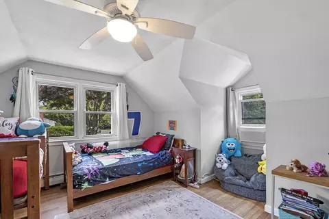 Bedroom - 2 Sargent St, Beverly, MA 01915 photo 4 of 5