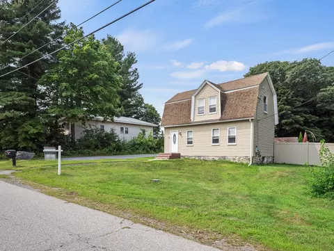 410 Sladen St, Dracut, MA 01826