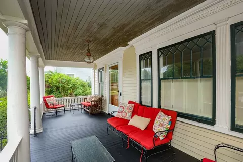 15 Larcom Ave, Beverly, MA 01915 photo 5