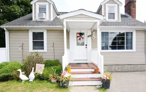 419 E Water St #1, Rockland, MA 02370