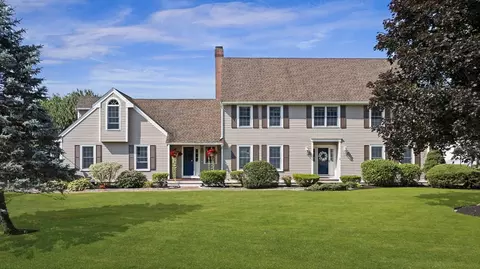 12 Lakeview Ave, Danvers, MA 01923