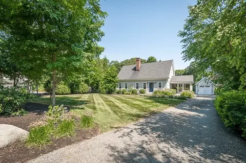 53 South St, Rockport, MA 01966