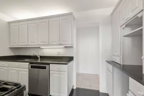 77 Pond Ave #1502, Brookline, MA 02445 photo 16