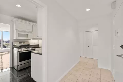 77 Pond Ave #1502, Brookline, MA 02445 photo 14