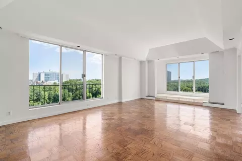 77 Pond Ave #1502, Brookline, MA 02445 photo 5