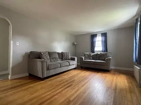 74 Huron St, Springfield, MA 01104 photo 14