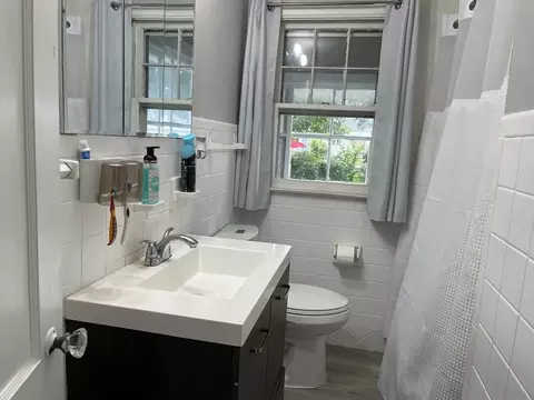 74 Huron St, Springfield, MA 01104 photo 6