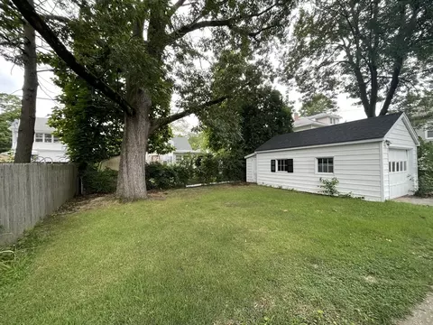 74 Huron St, Springfield, MA 01104 photo 29