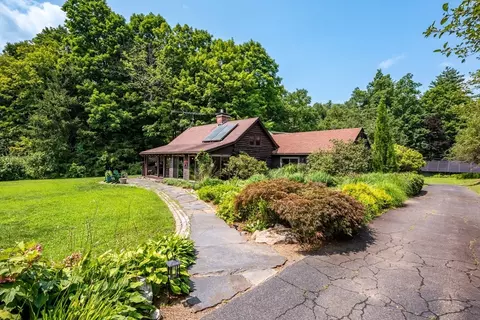 82 Juggler Meadow Rd, Leverett, MA 01054