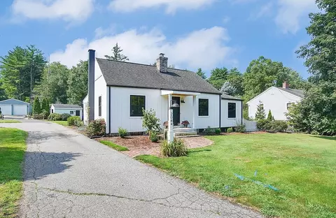 2044 Allen St, Springfield, MA 01118