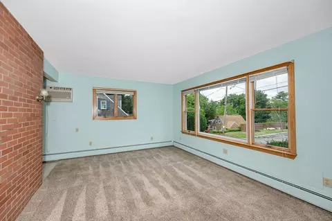 25 Davis Rd, Methuen, MA 01844 photo 9
