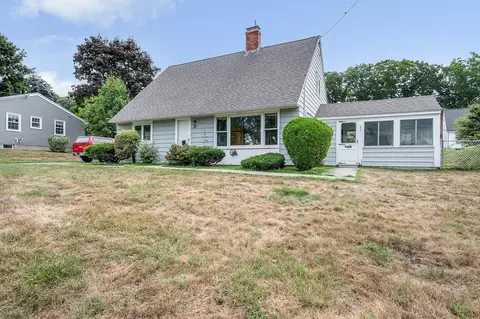 25 Davis Rd, Methuen, MA 01844 photo 2