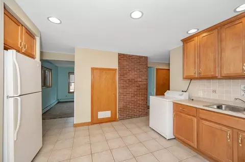 25 Davis Rd, Methuen, MA 01844 photo 14
