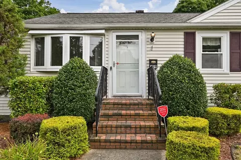 109 Green St, Rockland, MA 02370