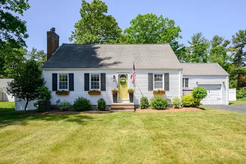 85 Bardin St, Hanover, MA 02339