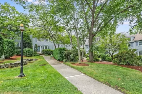 55 Valiant Way #55, Salem, MA 01970