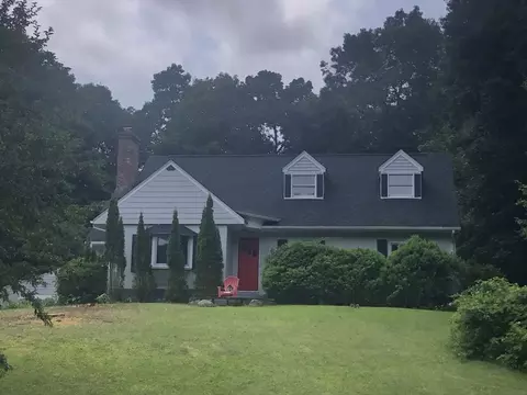 6 Merrill Rd, Wilbraham, MA 01095