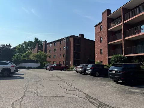 16 Winter St #25C, Waltham, MA 02451
