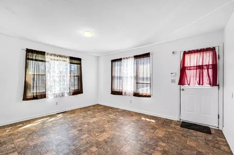 154 Cambridge St, Springfield, MA 01109 photo 11