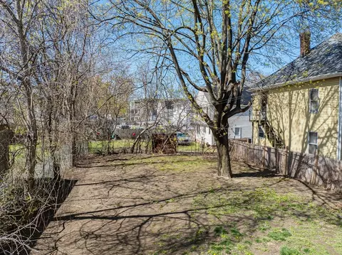 154 Cambridge St, Springfield, MA 01109 photo 3