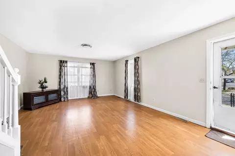 154 Cambridge St, Springfield, MA 01109 photo 5
