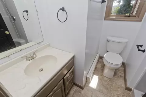 Bath - 27 Berkshire Dr, Ware, MA 01082 photo 1 of 3