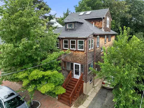 11 May St, Cambridge, MA 02138