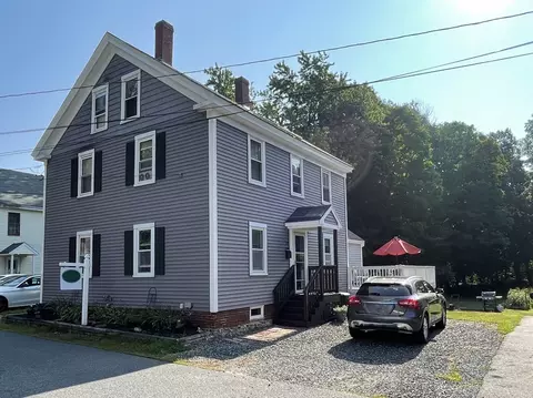 10-12 Hales Ct, Groveland, MA 01834