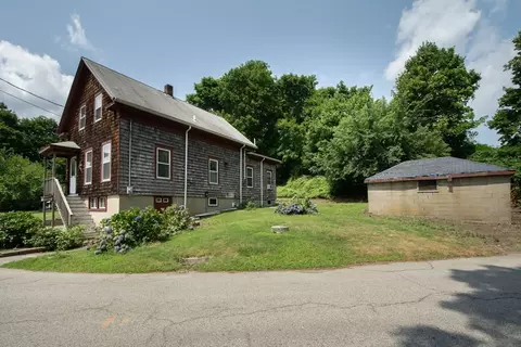 Exterior - 30 Pond St, Hull, MA 02045 photo 3 of 7