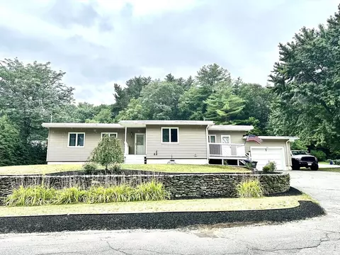 96 Regina Dr, Leominster, MA 01453