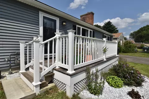 Exterior - 48 Gardens Dr, Springfield, MA 01119 photo 3 of 12