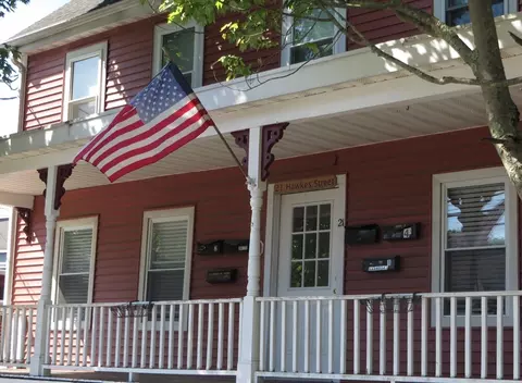 21 Hawkes St #1, Marblehead, MA 01945