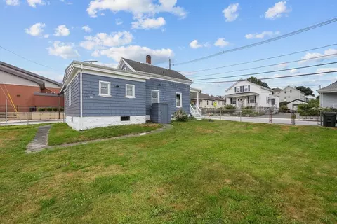 530 Dwelly St, Fall River, MA 02724 photo 36