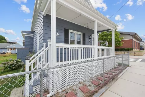 530 Dwelly St, Fall River, MA 02724 photo 5