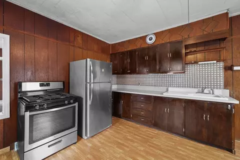530 Dwelly St, Fall River, MA 02724 photo 14