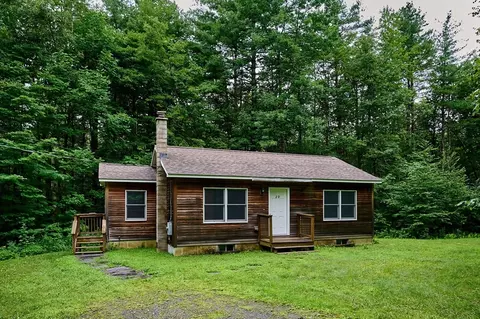 29 3 Dodge Dodge Corner Rd, Hawley, MA 01339