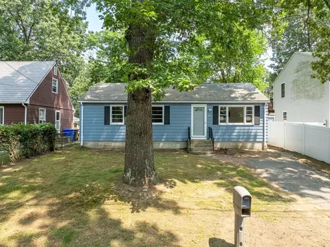 Exterior - 17 Delmore St, Springfield, MA 01109 photo 2 of 7
