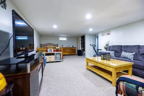 116 Bowler St, Fall River, MA 02723 photo 22