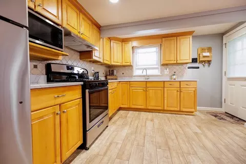 116 Bowler St, Fall River, MA 02723 photo 7