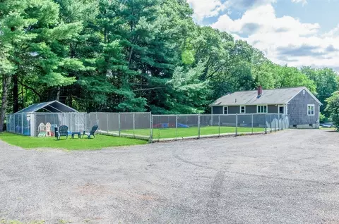 201 Peckham Rd, Acushnet, MA 02743 photo 18