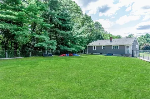 201 Peckham Rd, Acushnet, MA 02743 photo 17