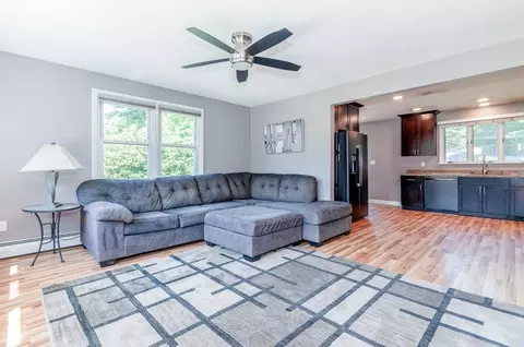 201 Peckham Rd, Acushnet, MA 02743 photo 6