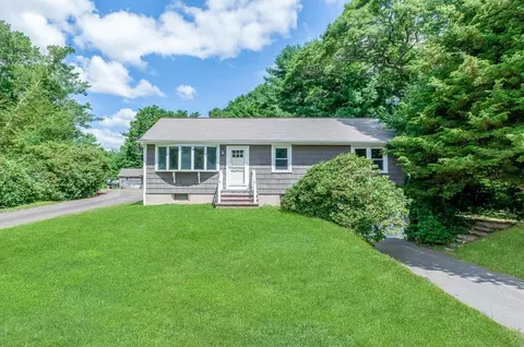 201 Peckham Rd, Acushnet, MA 02743 photo 4