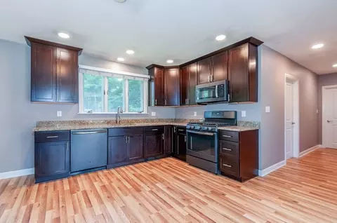 201 Peckham Rd, Acushnet, MA 02743 photo 8