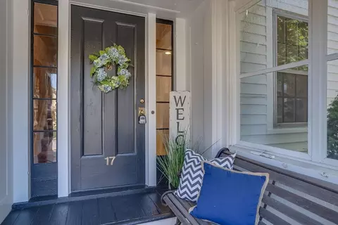 17 North Rd, Bedford, MA 01730