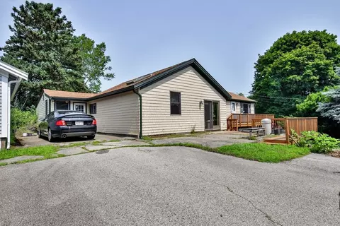 357 Essex Ave # R, Gloucester, MA 01930